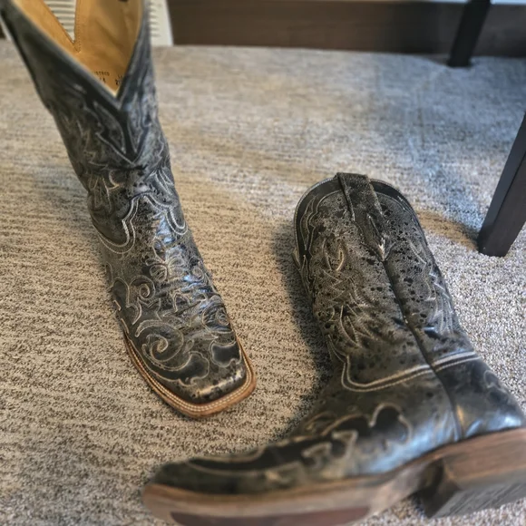 Corral Black Embroidered Cowboy Boots Size 11EE - Picture 3 of 5